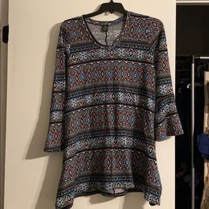 Women’s flare bottom tunic L/XL